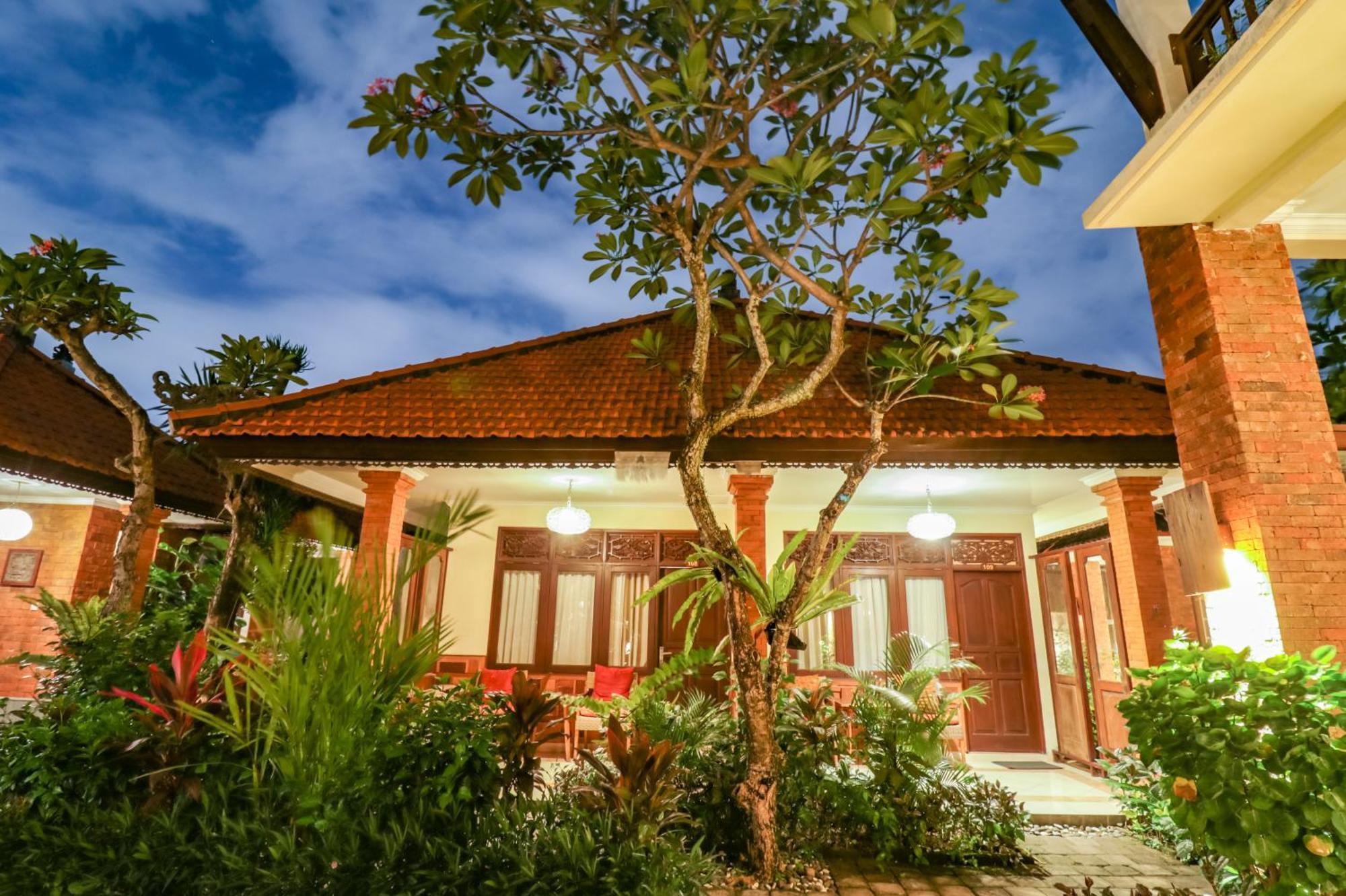 Legian Mina Pelasa Hotel מראה חיצוני תמונה
