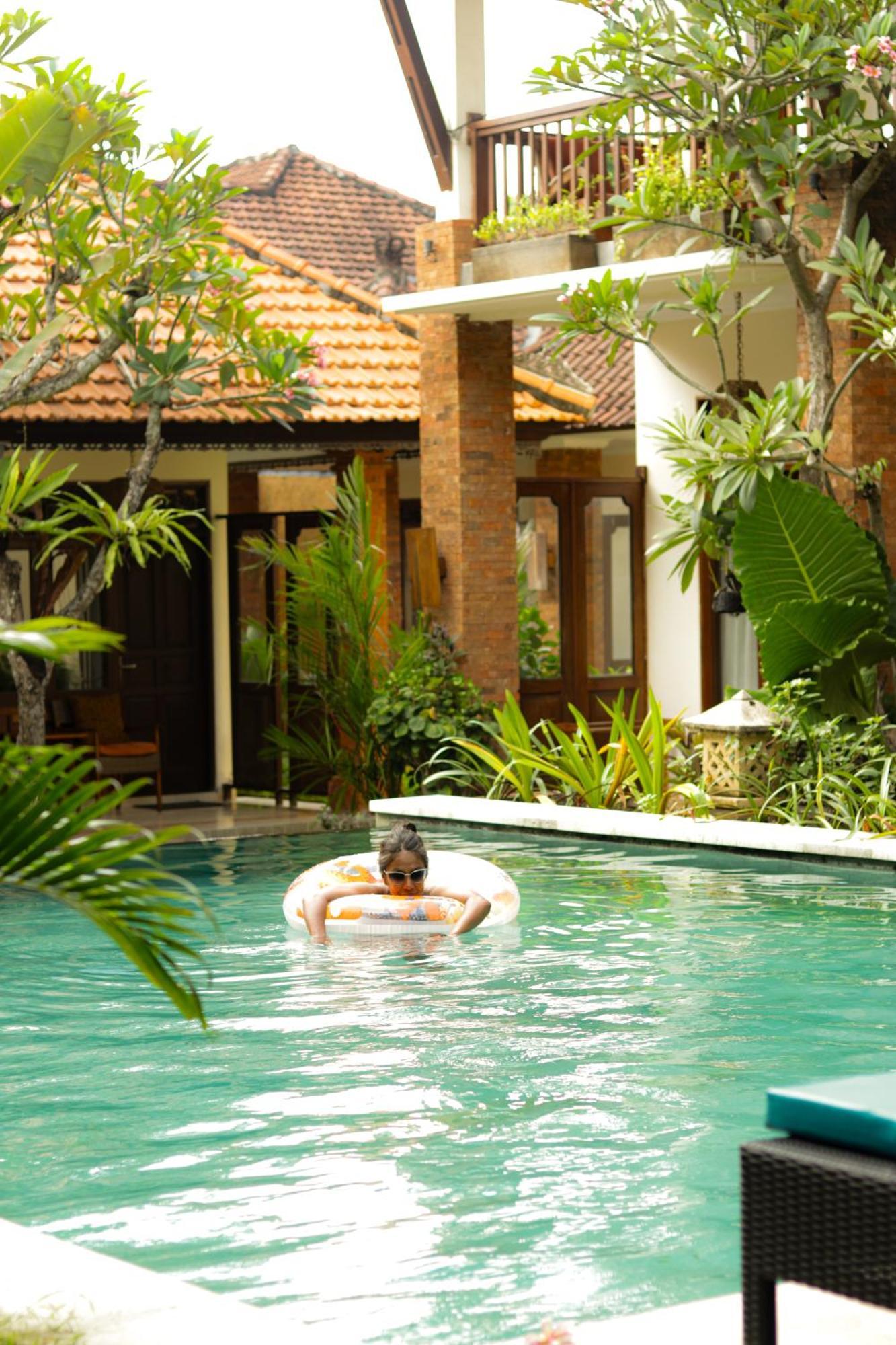 Legian Mina Pelasa Hotel מראה חיצוני תמונה