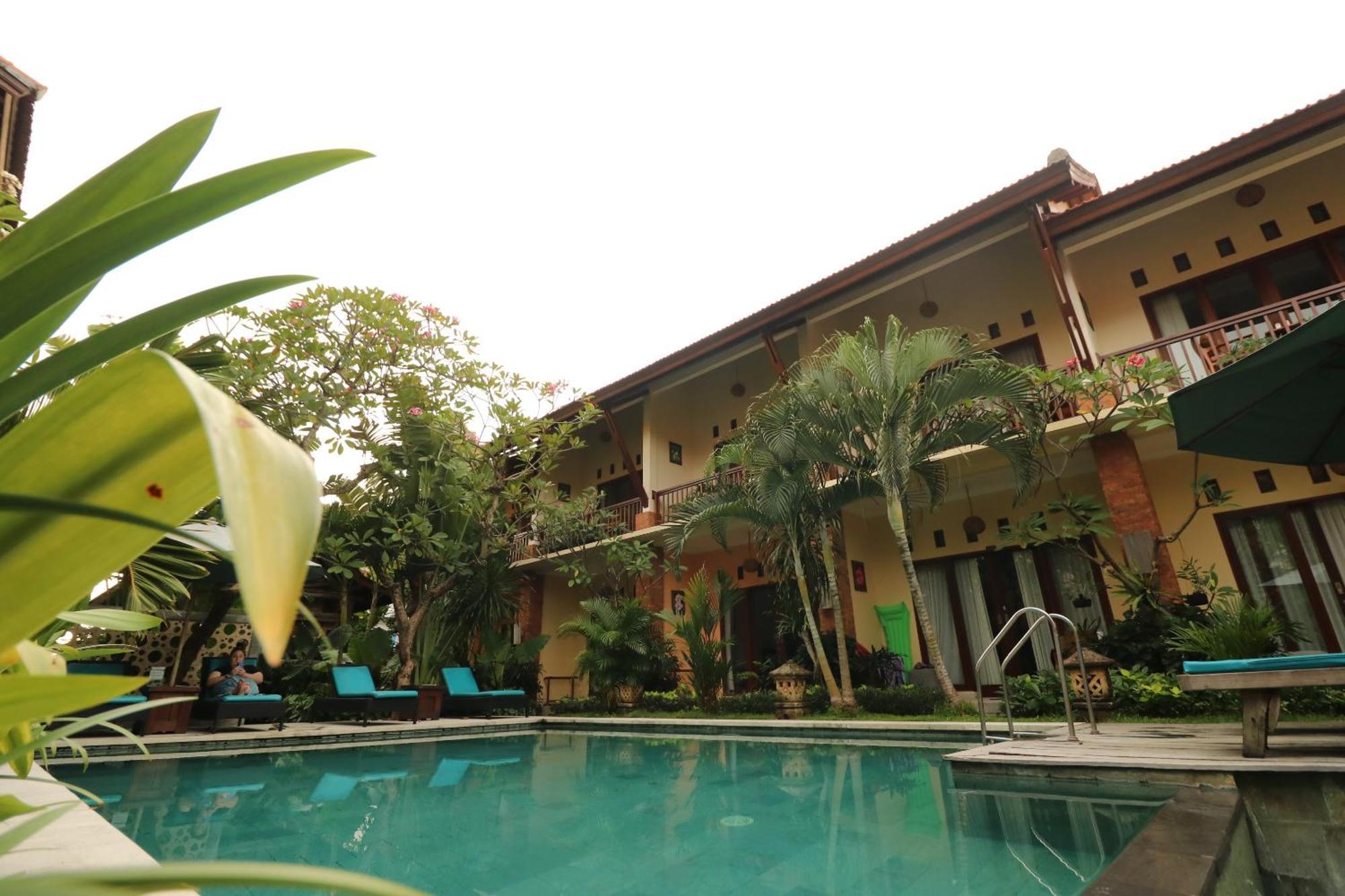 Legian Mina Pelasa Hotel מראה חיצוני תמונה